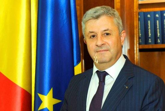 Pentru că nu poate termina frazele, Iordache va primi la conferinţe de presă întrebari grilă