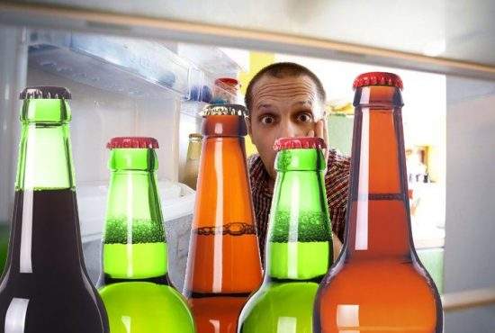 Un bărbat căsătorit şi-a cumpărat loc pentru bere în frigider de pe Mercador.ro