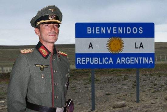 Mazăre, ultima încercare: şi-a luat costumul de nazist şi cere azil în Argentina