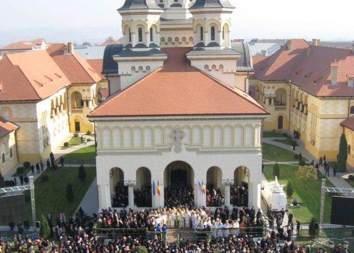 Biserica a canonizat un medic care a vindecat miraculos pacienţi doar cu dotarea din spitale