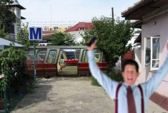 Sătul să aştepte, un locuitor din Drumul Taberei şi-a luat propriul său metrou de pe Mercador.ro