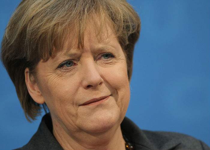 Nemţii clarifică: Angela Merkel nu şi-a rupt pelvisul! A fost o regretabilă greşeală de tipar