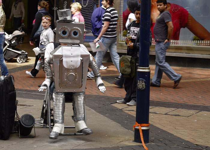 Mamaia are prima parcare inteligentă. Îţi zgârie maşina un robot, nu un parcagiu