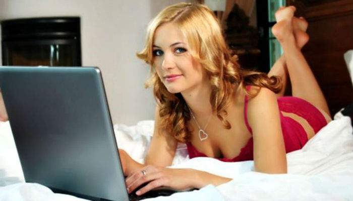 Noul bitcoin? O româncă spune că nu face videochat, ci minează euro