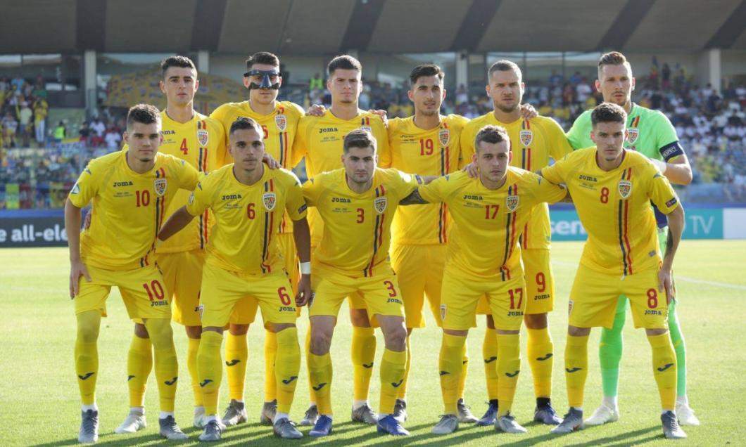 Studiu! Mulți români se uită la meciul Naționalei U21 doar ca să aibă ce scrie pe Facebook
