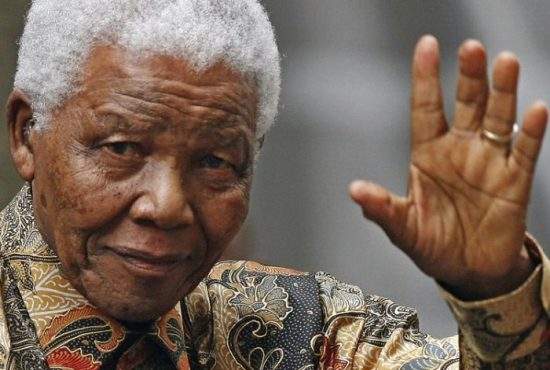 Zece omagii aduse de persoanele publice din România lui Nelson Mandela