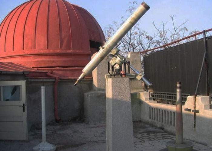 Şeful observatorului astronomic, demis pentru că nu a folosit telescopul la găsirea avionului