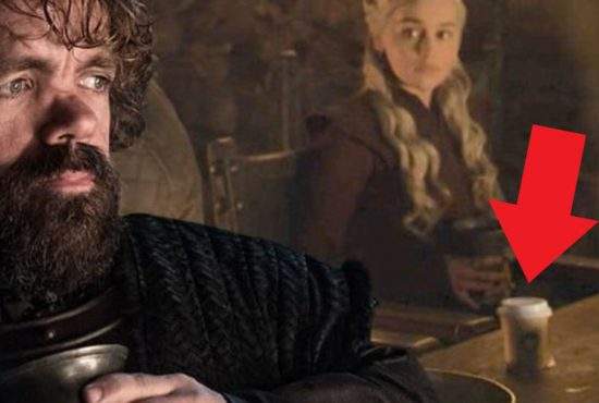 Un pahar Starbucks a apărut în Game of Thrones! Fanii se întreabă deja cine moare otrăvit