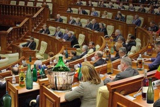 Dezastru după alegerile din Moldova! Noul Parlament, alcătuit în totalitate din moldoveni
