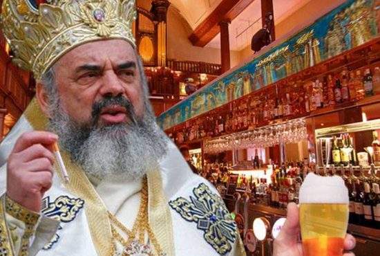 Patriarhul profită de legea anti-fumat: ”După slujbe, biserica se tranformă în bar de fumători”