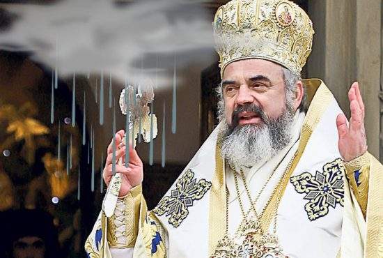 Patriarhul Daniel îi şantajează pe turiştii de pe Litoral: “Dacă nu cotizaţi, mă rog pentru ploaie”