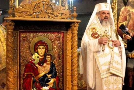 Semn divin! Patriarhului Daniel i s-a arătat simbolul dolarului într-o icoană făcătoare de bani
