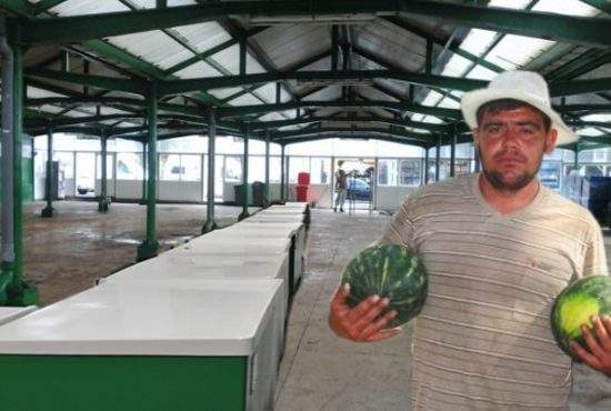 Prima piaţă cu produse 100% româneşti va fi închisă până în iulie, când apar pepenii