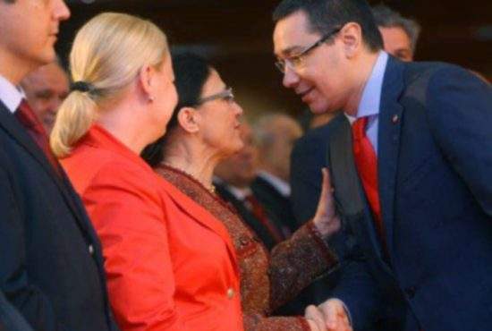 Oda lui Mircea Cosma către Ponta, plagiată de Ponta într-o odă către Ion Iliescu