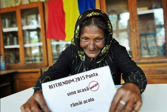 Românii preiau modelul grecesc şi fac referendum: Vrei să se întoarcă Ponta din Turcia?