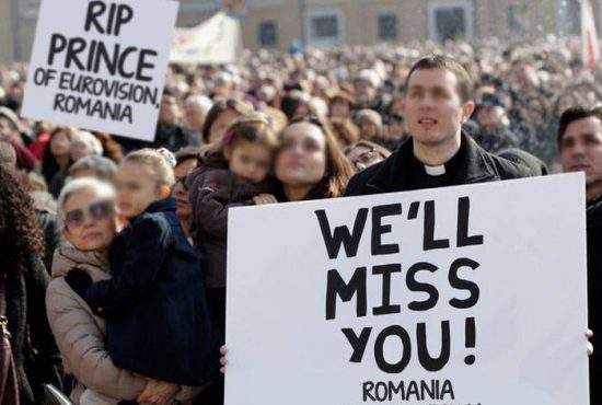Adevăratul doliu din muzică e că România nu mai participă la Eurovision, nu că a murit Prince