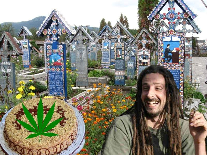 Cimitirul Vesel de la Săpânţa, acum şi mai vesel: „Punem marijuana în colivă!”