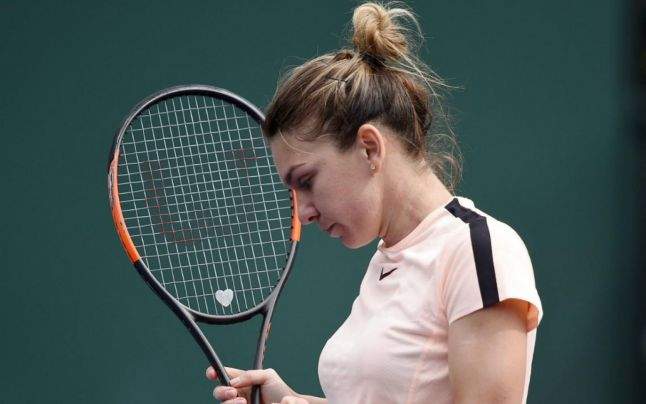 Deşi se dau fani Halep, românii n-au nicio treabă cu tenisul! La fiecare punct câştigat de Simona, ei strigă “Goooool!”