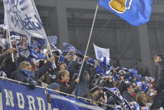 Mii de olteni sunt încă pe noul stadion din Craiova, că au uitat pe unde au intrat