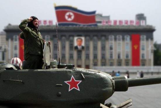 Gafă incredibilă! Un tanchist rus beat a ocupat, din greșeală, Coreea de Nord