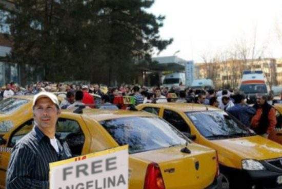 Proteste de amploare la Tulcea: taximetrişti din toată ţara cer eliberarea violatoarei