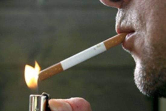 Încă o veste proastă pentru fumători! Din 2016, ţigările vor avea filtru la ambele capete