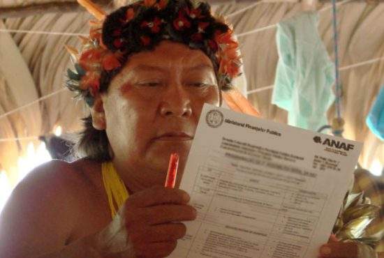 Un trib necontactat din Amazonia a primit de la ANAF înştiinţare că are de plată 3000 de lei