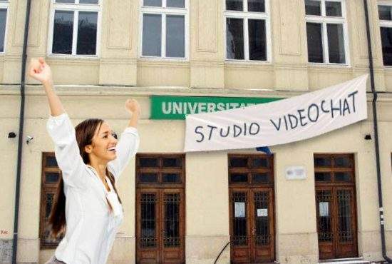 Atenţie la universităţile capcană! Se pretind studiouri de videochat, atrag tinerii și le distrug viitorul