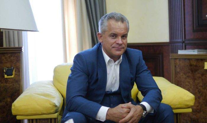 Ce scârţar! Plahotniuc vrea să cumpere Prima TV ca s-o dea de Secret Santa altui oligarh