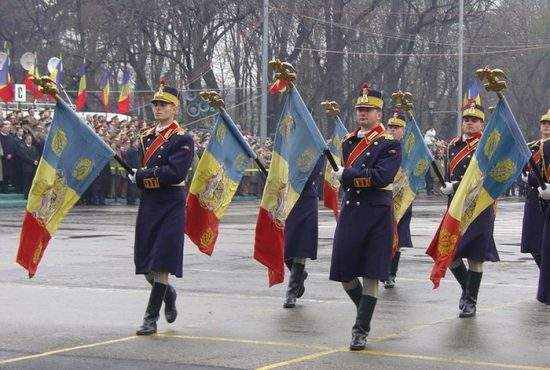 La mulţi ani, România! Zece lucruri despre festivităţile de 1 Decembrie