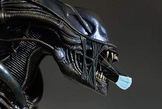 Dilemă galactică: Alien ar trebui să poarte mască și pe gura aia mică dinăuntru?