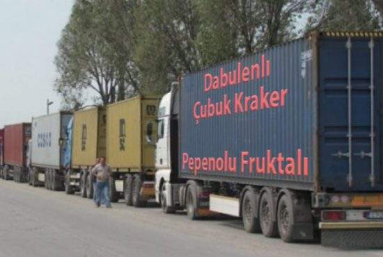 Mii de camioane cu pepeni româneşti de Dăbuleni, blocate în Turcia din cauza COVID