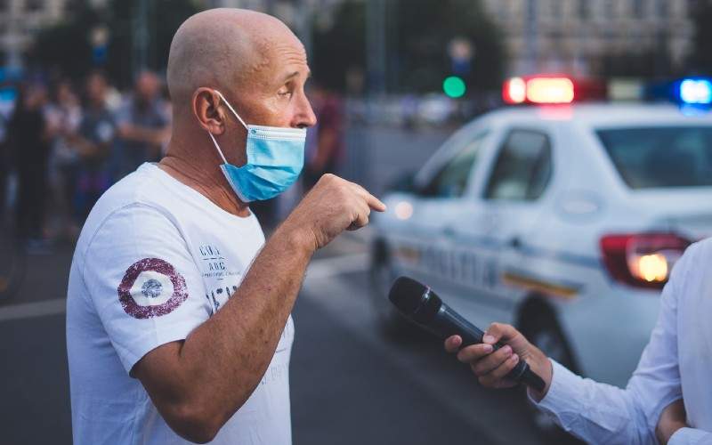 10 represalii la adresa lui Mugur Mihăescu după protestul de la Victoriei