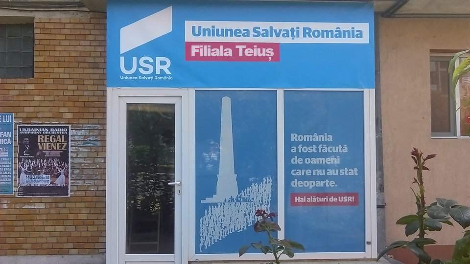 Băieți, sunteți OK? La filiala USR din Teiuș nu e niciun scandal