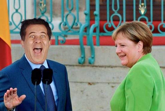 Merkel negociază cu Doru Octavian Dumitru construcţia unui hazoduct
