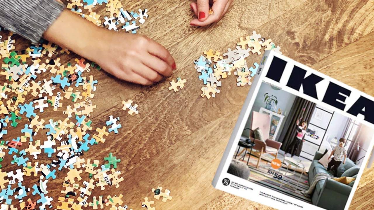 Noul catalog Ikea vine sub formă de puzzle, să ți-l faci singur acasă