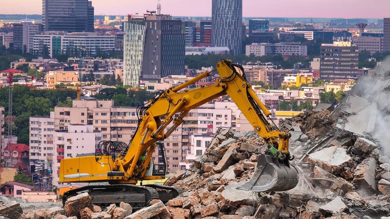 Așa da! Bucureștiul va fi carantinat, demolat și reconstruit de la zero