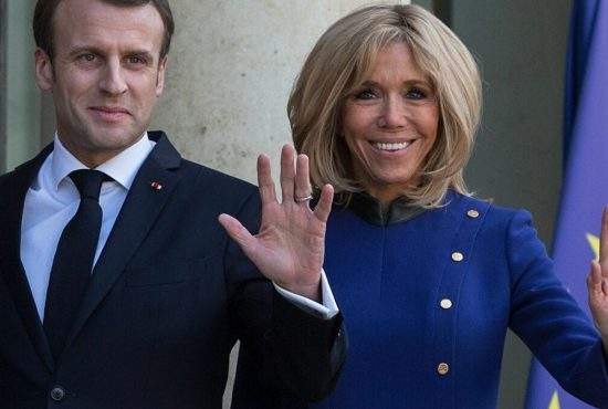 Macron are Covid și a trimis-o pe a’ bătrână la azil, ca să n-o infecteze