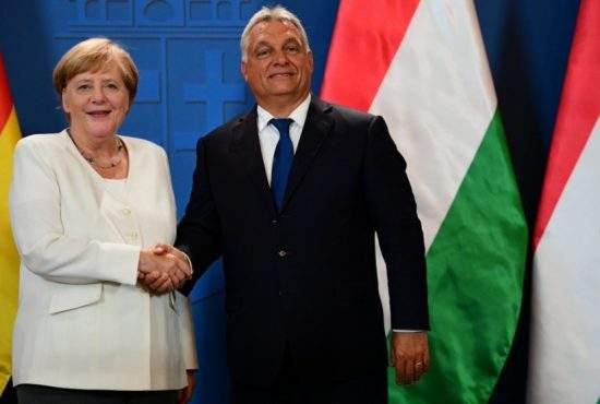 Ungaria a decis să voteze bugetul UE după ce Germania i-a promis Ardealul