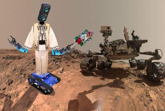 România a trimis pe Marte un robot în costum popular, să-l colinde pe Curiosity