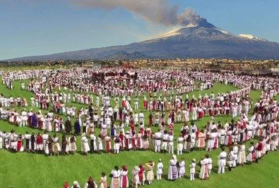 Horă fără precedent în Sicilia, după erupţia vulcanului Etno