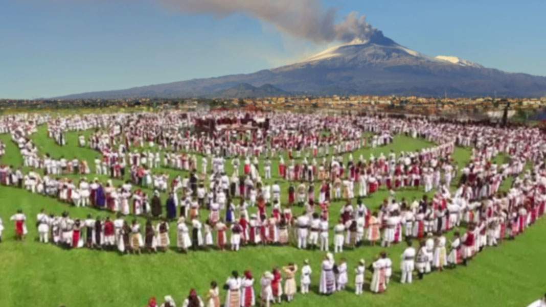 Horă fără precedent în Sicilia, după erupţia vulcanului Etno