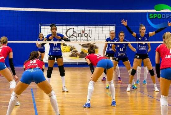 Voleiul feminin se va juca fără minge, că oricum nu se uită nimeni după ea