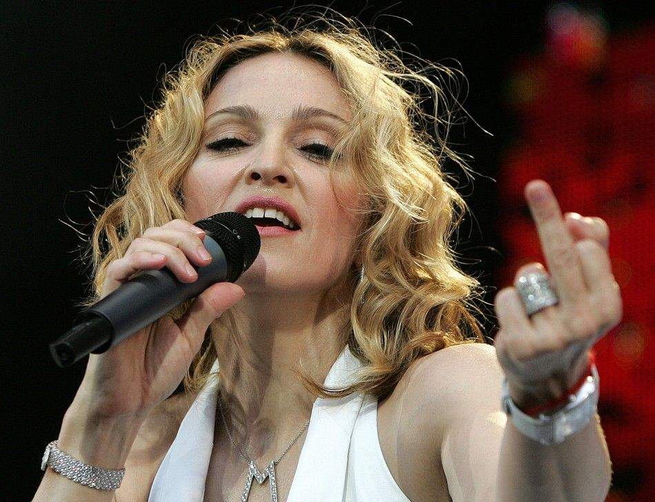 Madonna, jignită grav de un român: ”Arăți mai bătrână decât Loredana!”