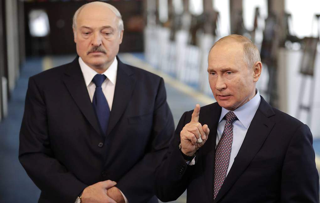 Putin l-a mustrat pe Lukaşenko: „Ce faci mă, torturezi jurnalişti fără mine?“