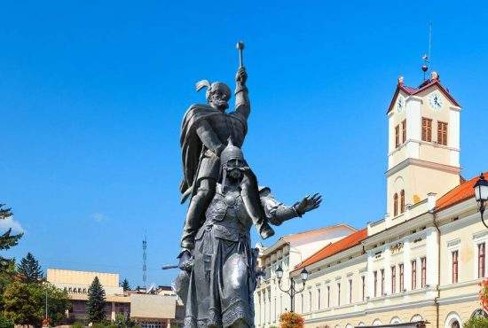 Scandalos! A fost vandalizată și statuia lui Mihai Viteazu călare pe un ungur
