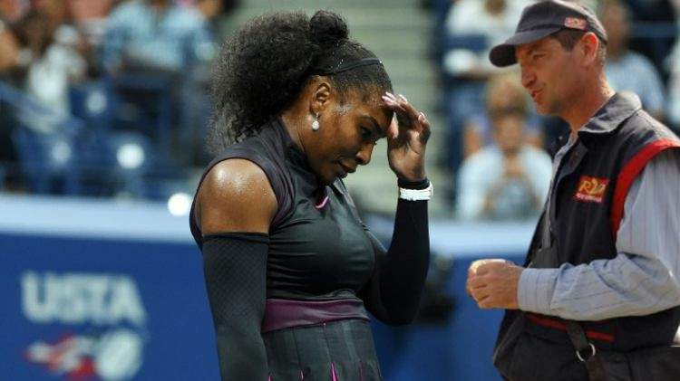 Serena Williams, întreruptă în timpul unui meci de poștașul care i-a adus pensia