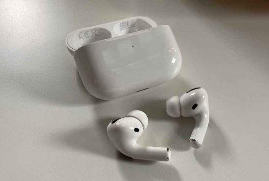 Apple continuă să inoveze. Căștile AirPods vor fi vândute la bucată