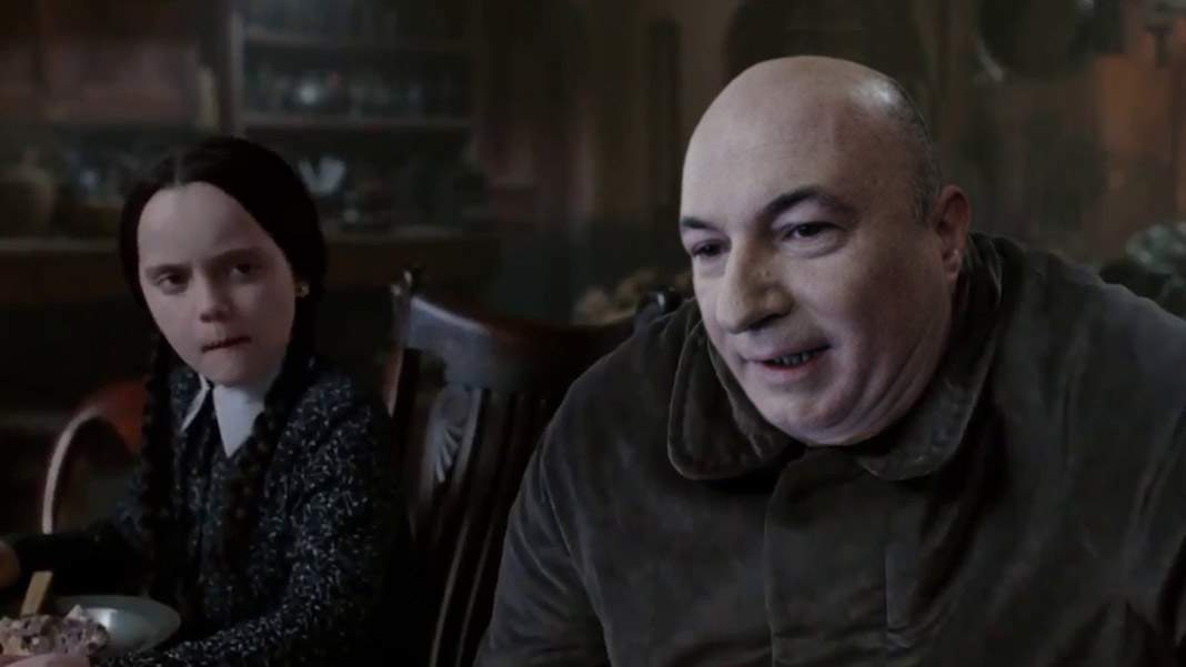 Codrin Ştefănescu îl va interpreta pe unchiul Fester în noul serial Familia Addams