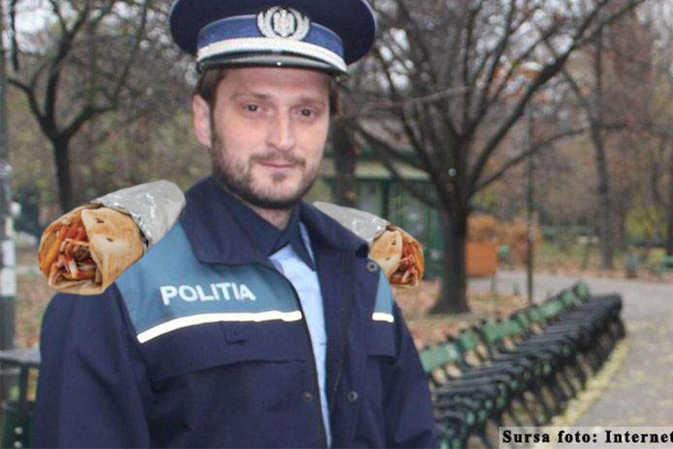 A apărut şaorma cu capse, pe care poliţiştii o pot purta ca epolet